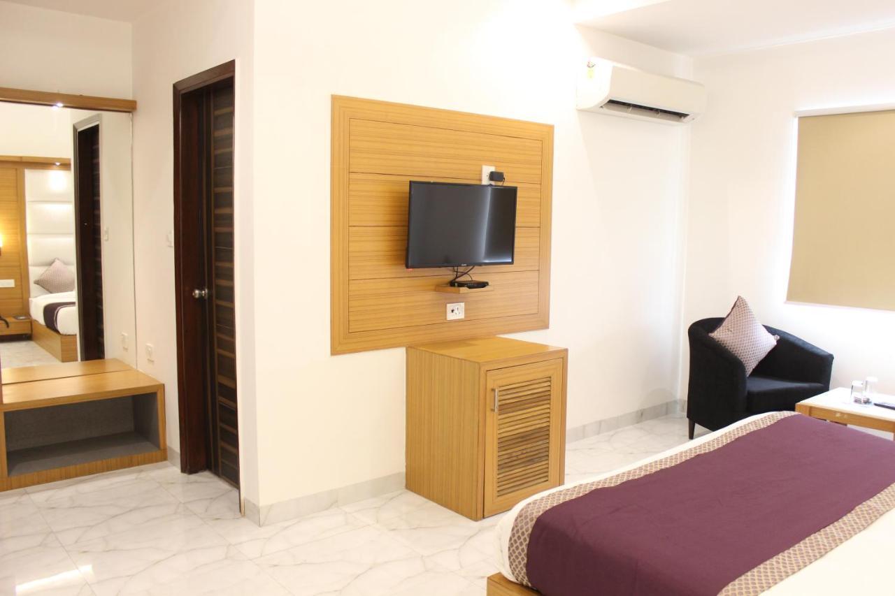 Hotel Aero Star Near Delhi Airport New Delhi Ngoại thất bức ảnh